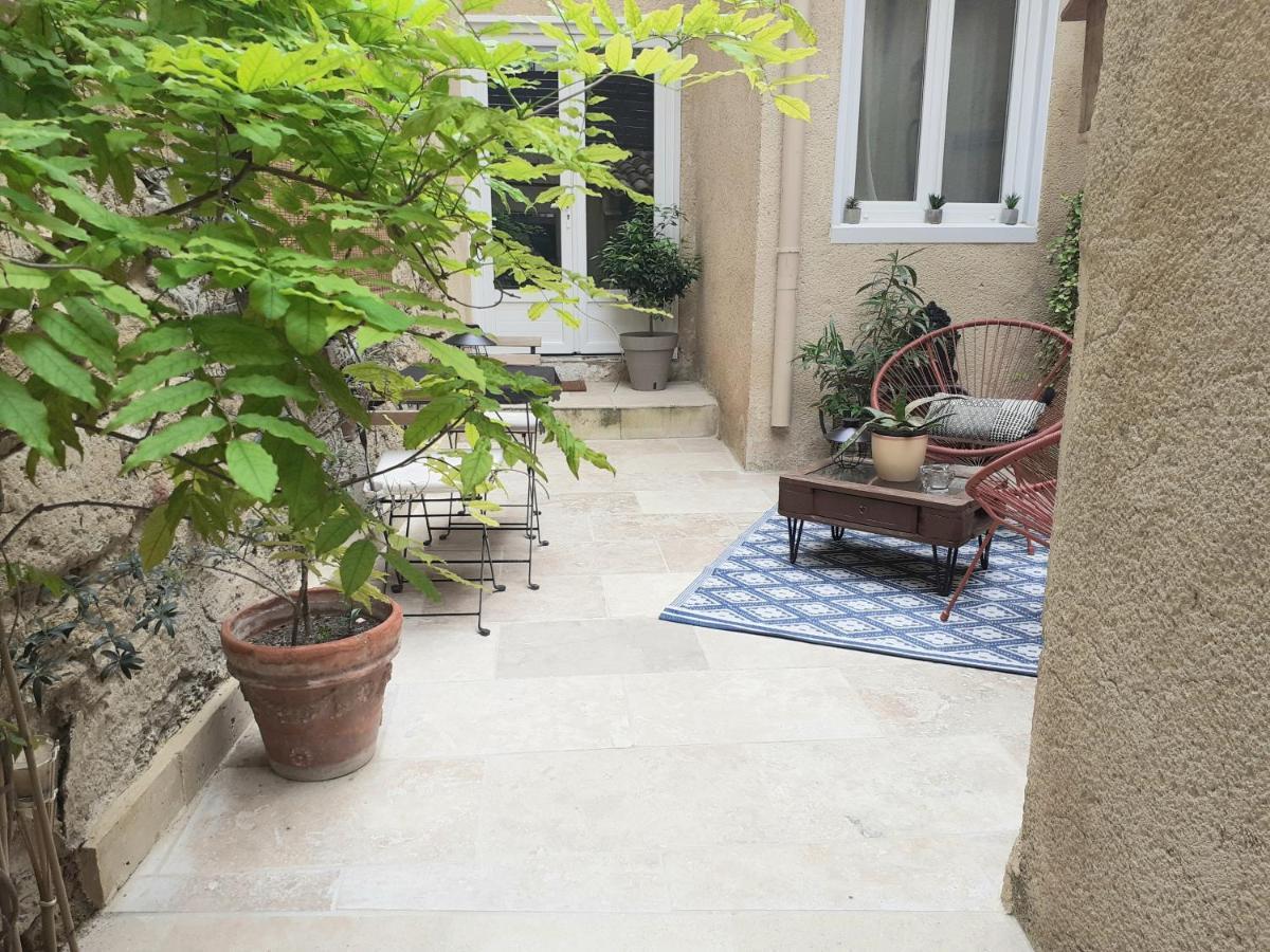 Maison De Village Avec Cour Aux Portes D'Avignon Entraigues-sur-la-Sorgue 외부 사진
